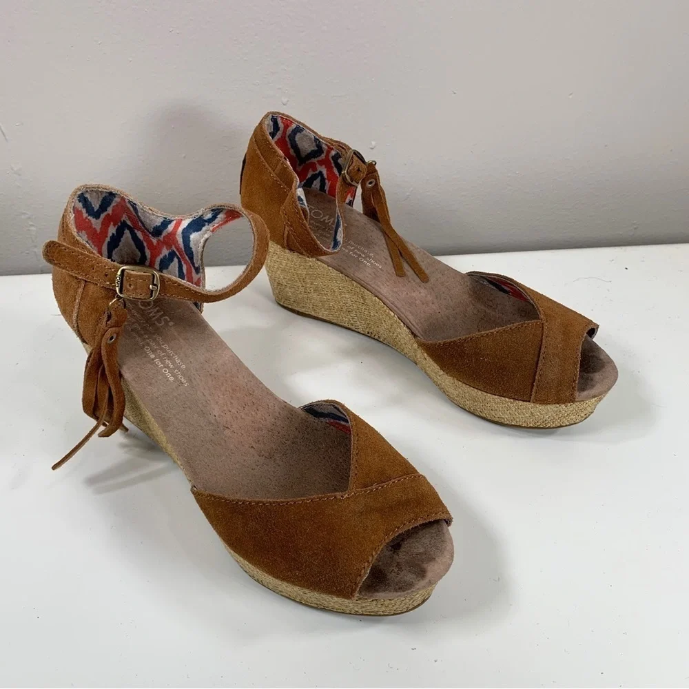 TOMS Espadrille wedge heel sandal tan platform leather ankle strap 5.5W peeptoe